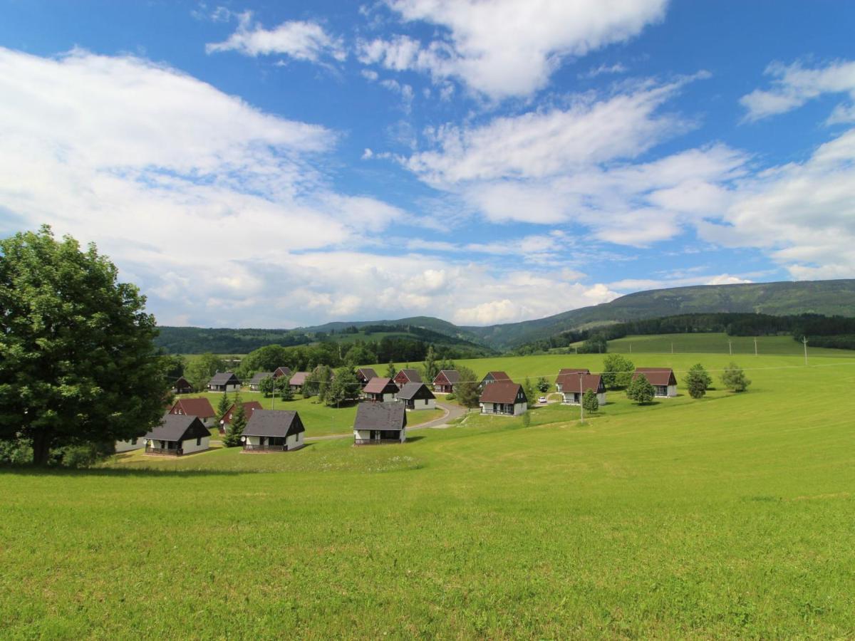Holiday Home Holiday Hill 67 By Interhome Cista  Exteriör bild